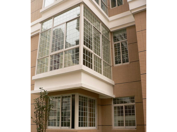 復合防盜窗的功能，比傳統(tǒng)鐵藝好在哪里